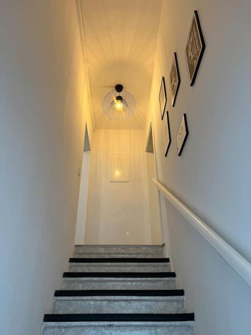 Moderne Wohnung In Stadionnaehe Mit Parkplatz Dortmund Exterior foto